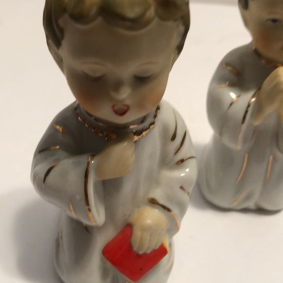 VTG. Sanmyro Praying Priest and Altar Boys Porcelain figurine set of three - Picture 11 of 11